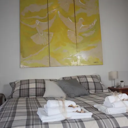 ベッド・アンド・ブレックファスト Maruru Dell'arte チヴィタノーヴァ・マルケ