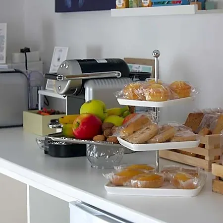 فندق مبيت وإفطار Maruru Dell'arte 3*